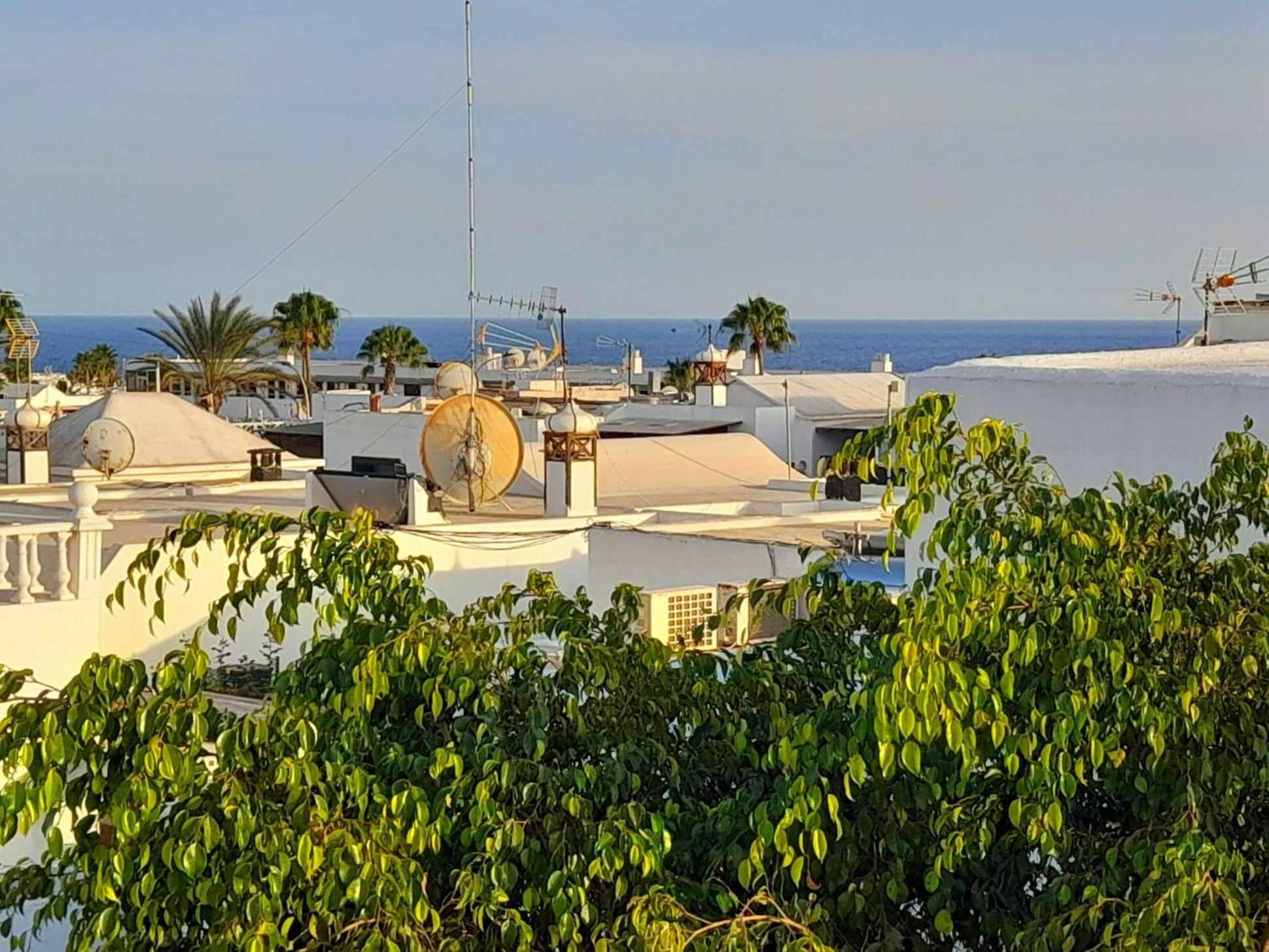 Apartment Vincent, Cozy And Sunny Over The Rooftops Puerto del Carmen  Exteriör bild